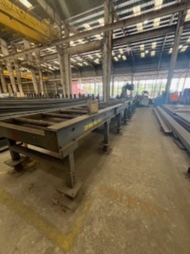 30” X 25”  Hyd Mech V-25APC Vertical Band Saw