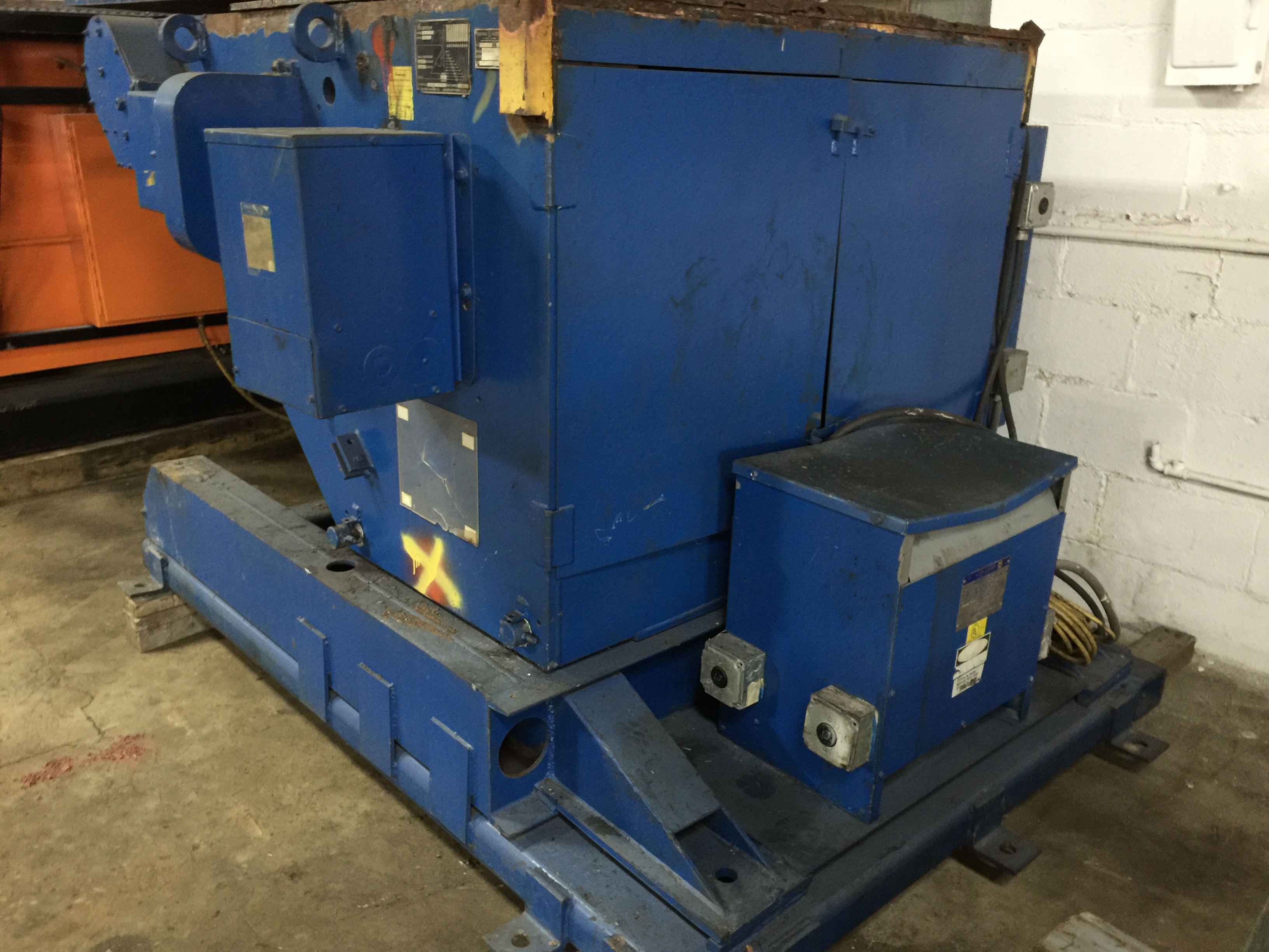 24,000 Aronson Model HD240A Welding Positioner24,000 Aronson Model HD240A Welding Positioner