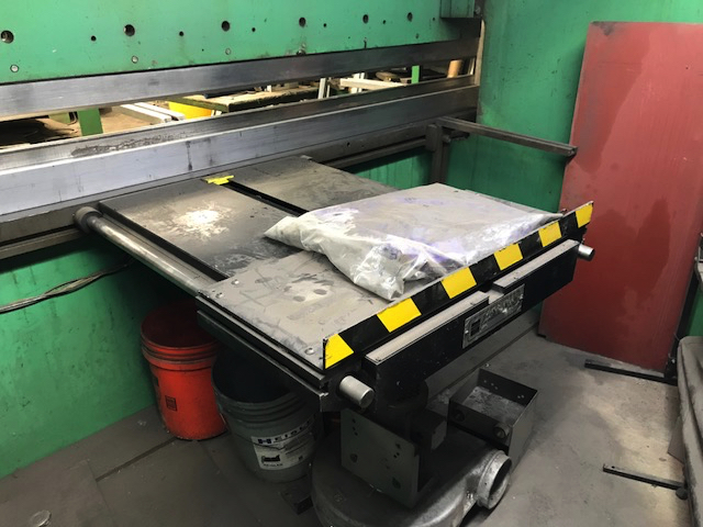 225 Ton X 10' 1979 Pacific Model K225-10  Hydraulic Press Brake