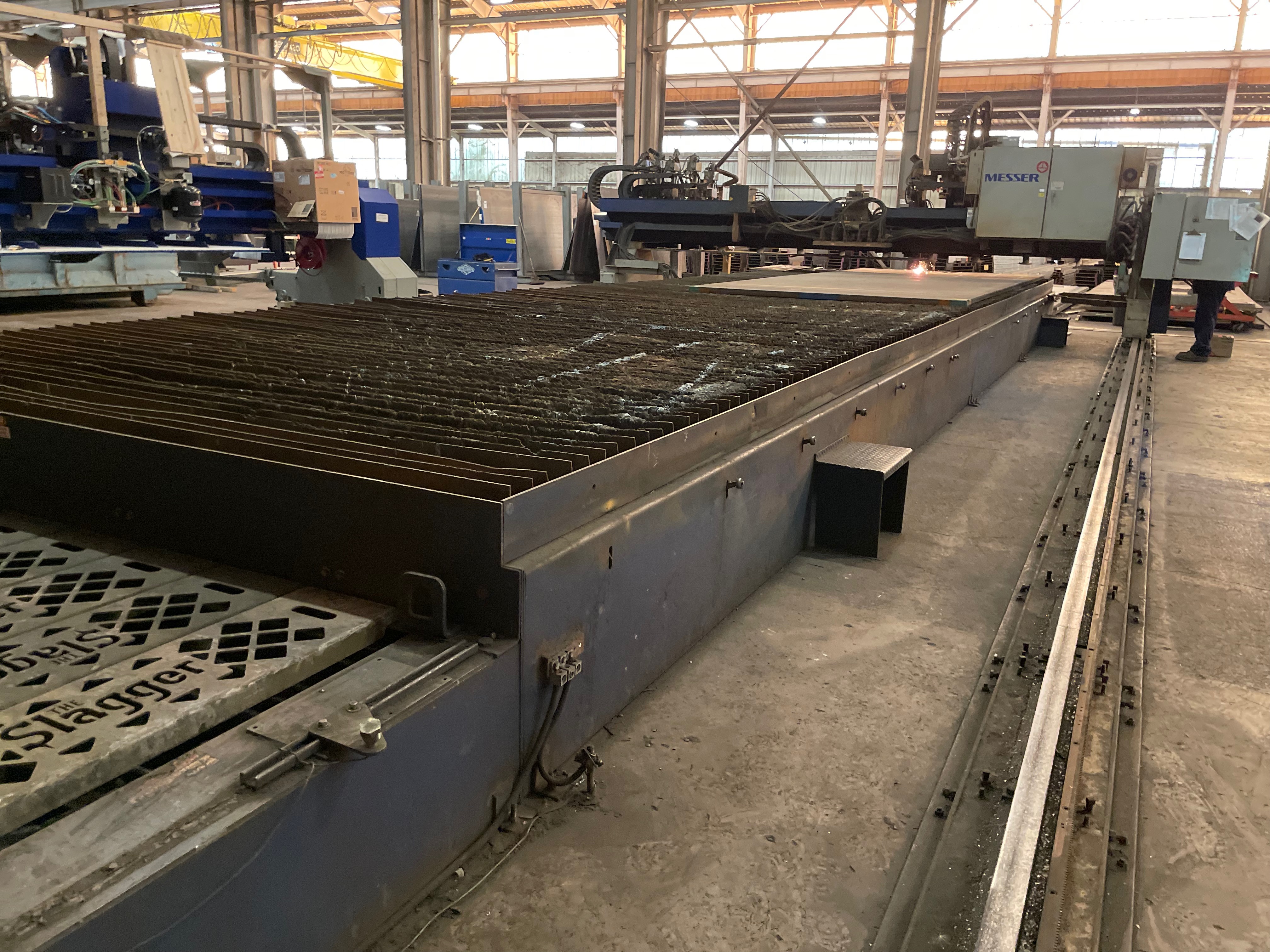 20' X 40' Messer TMC 4520 CNC Plasma / Oxygen Cutting System