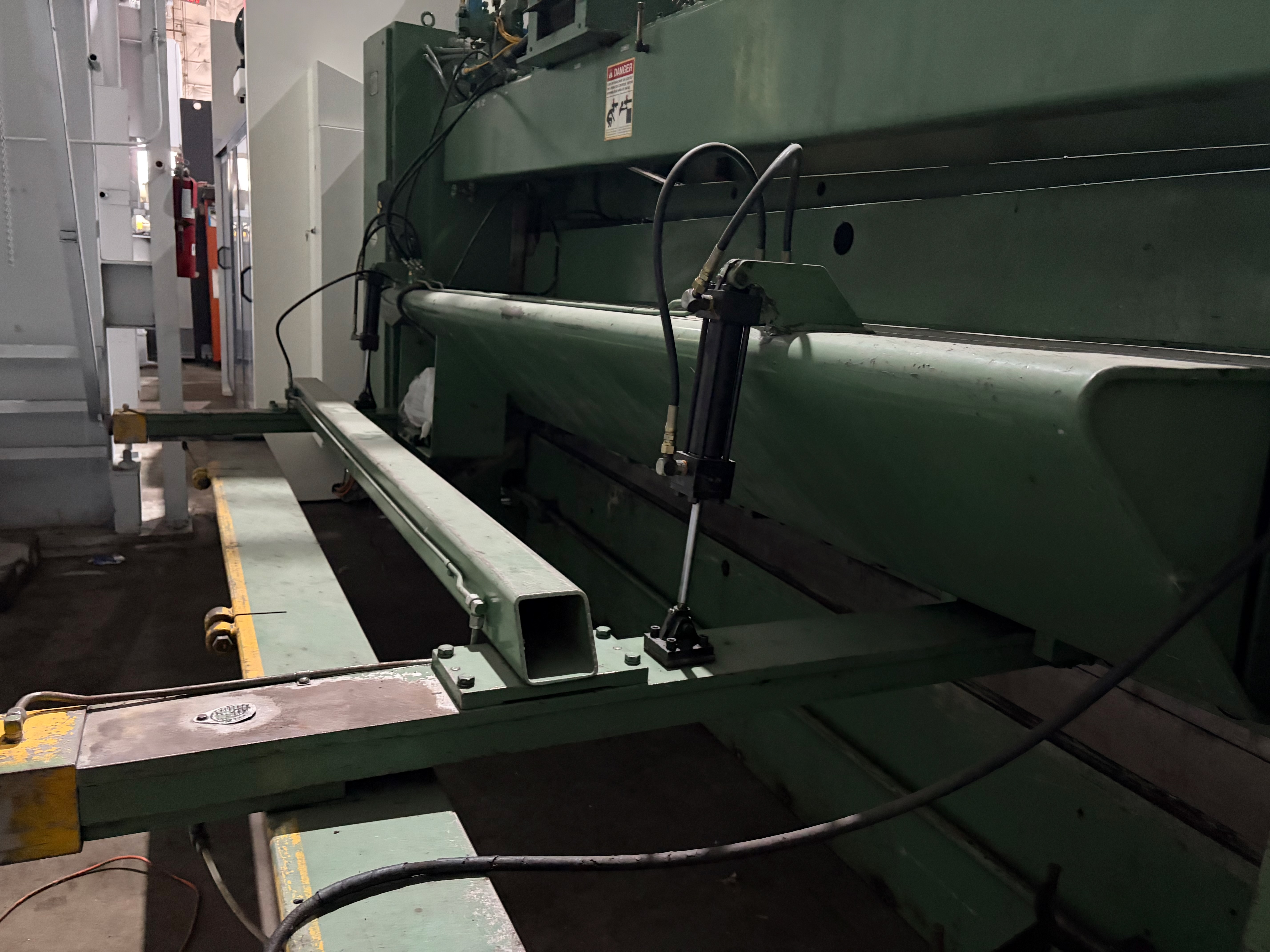 1/2" X 12' Cincinnati Model 500HS12  Hydraulic Power Squaring Shear