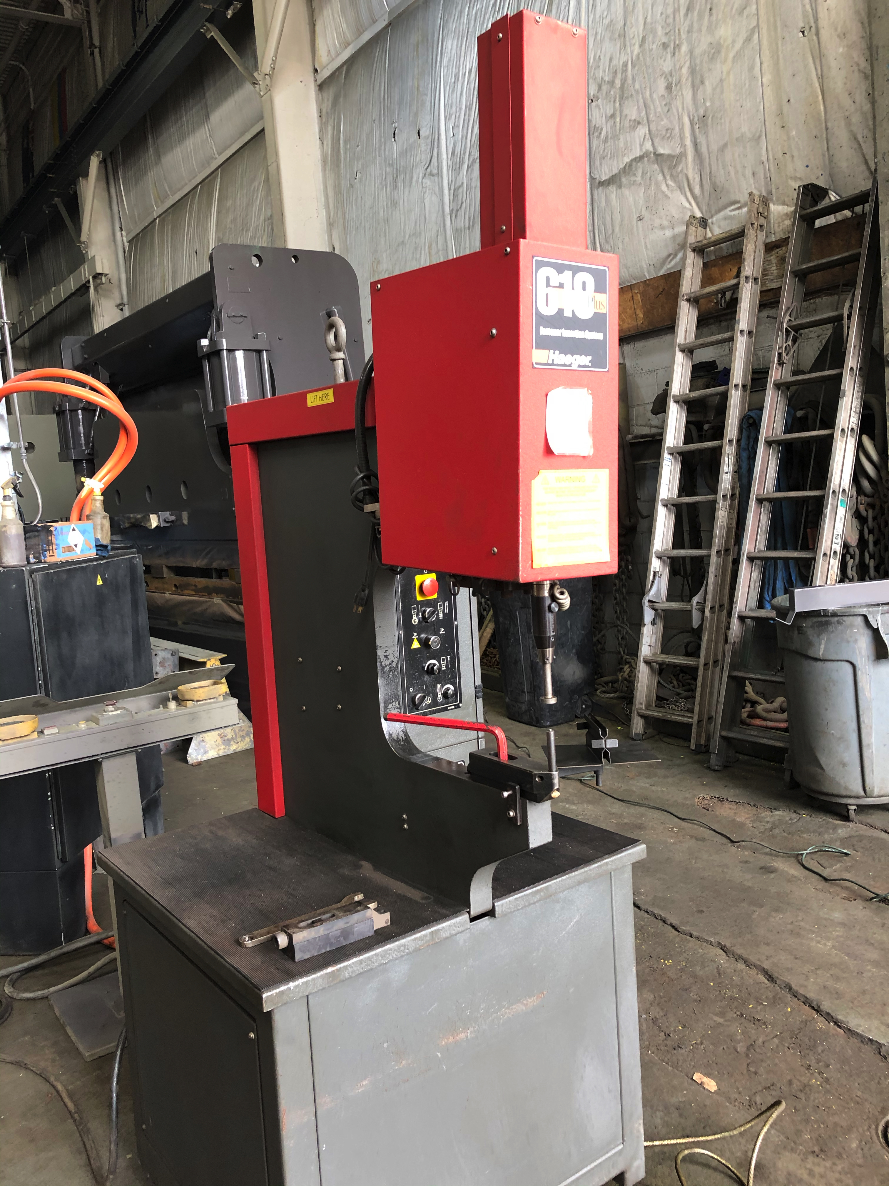 Haeger 618 PLus-H Insertion Machine