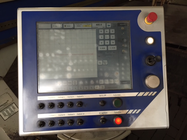 12' X 43' Messer Titan 12/10 Oxygen Cutting System