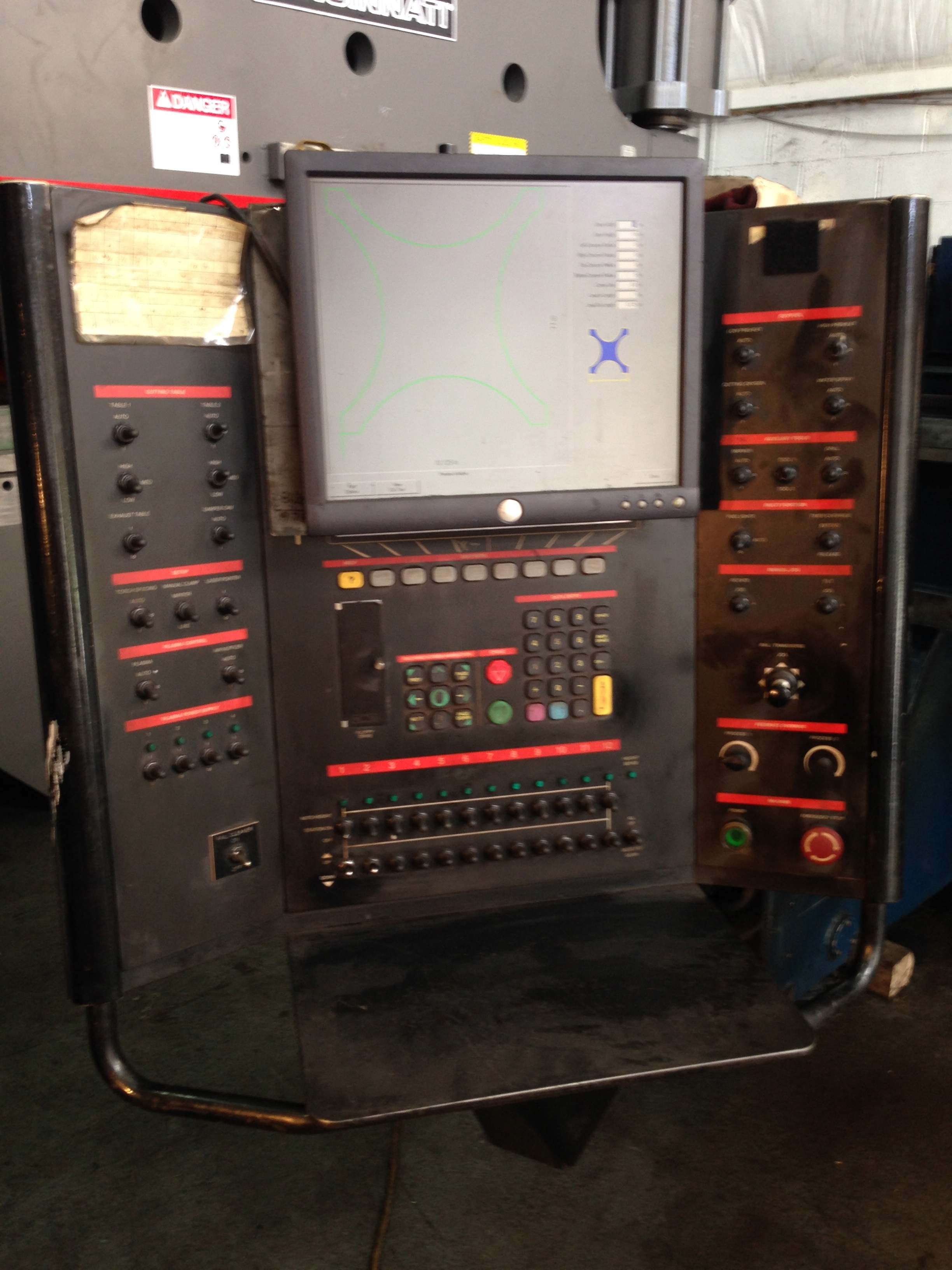 Messer TMC 4518  Beveling Plasma / Oxygen Cutting System